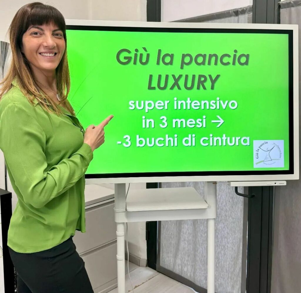 Dottoressa Francesca Beretta presenta Giù la Pancia Luxury, programma per perdere tre buchi di cintura in tre mesi.